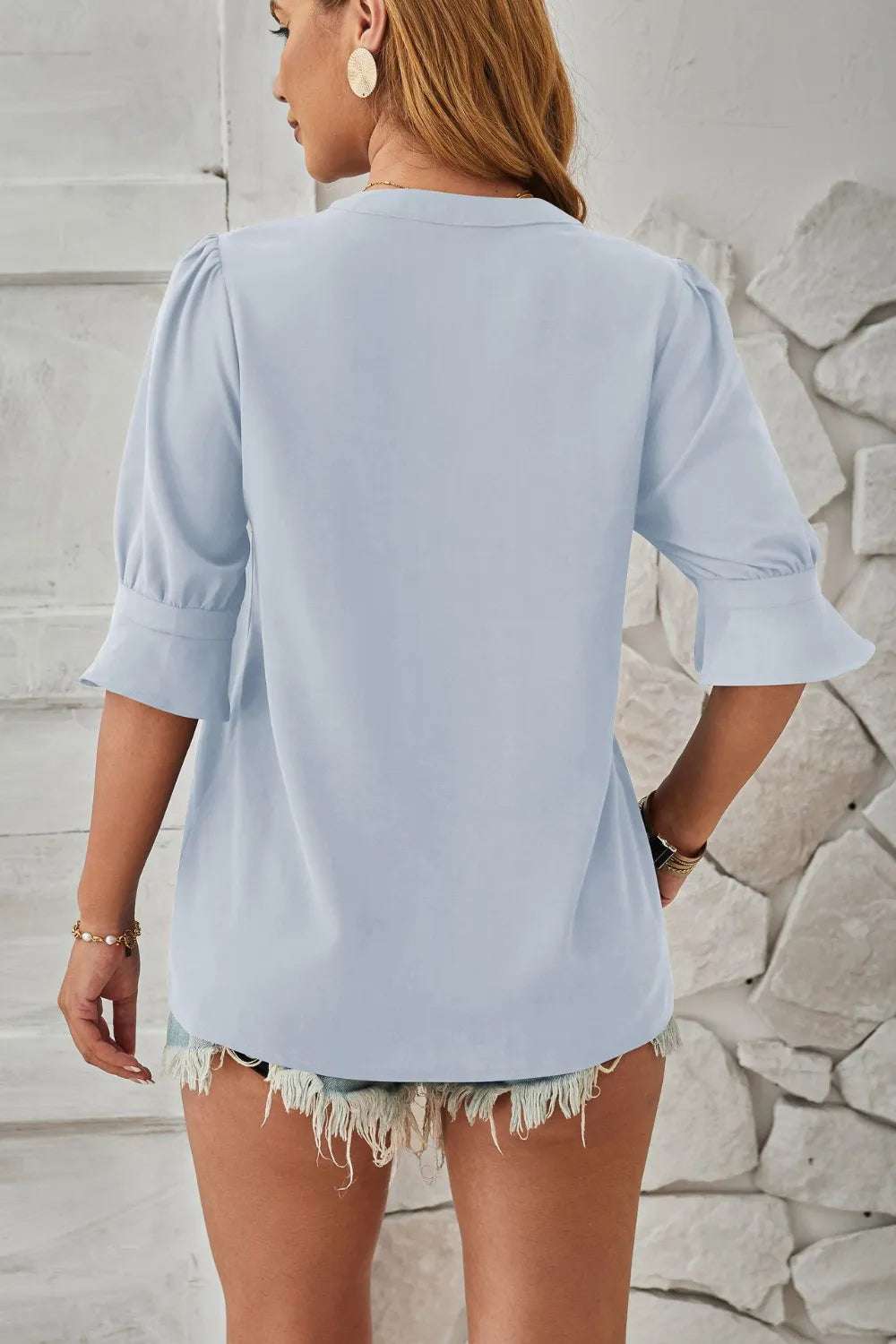 V-neck mid sleeve comfortable and breathable casual top