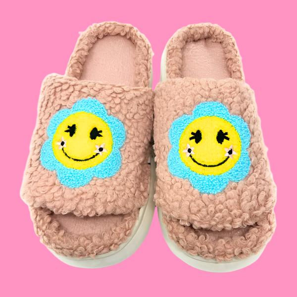 HappyDays - Women's Slide on Slippers