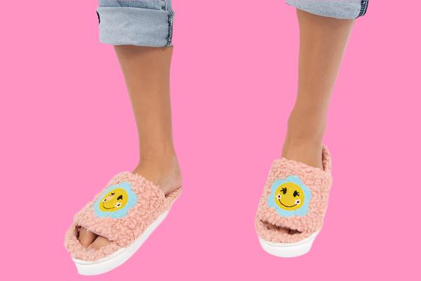 HappyDays - Women's Slide on Slippers