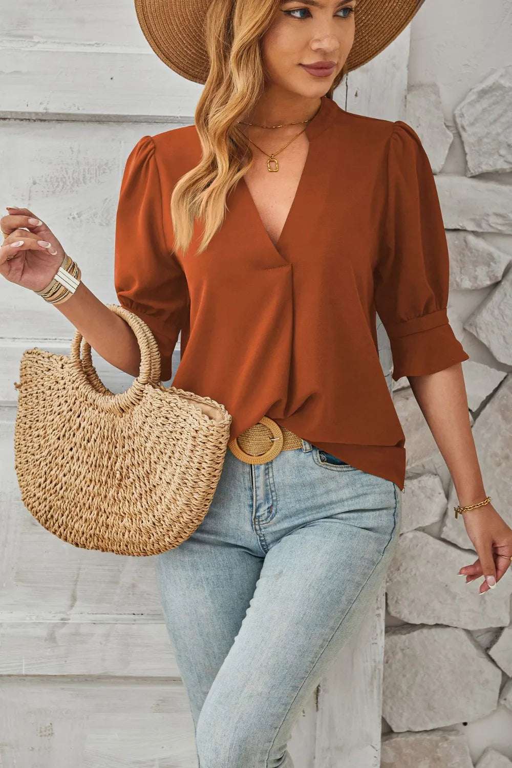 V-neck mid sleeve comfortable and breathable casual top