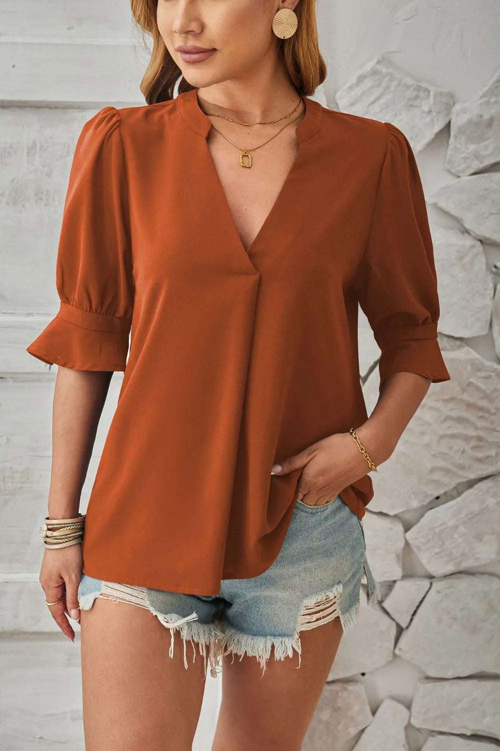 V-neck mid sleeve comfortable and breathable casual top